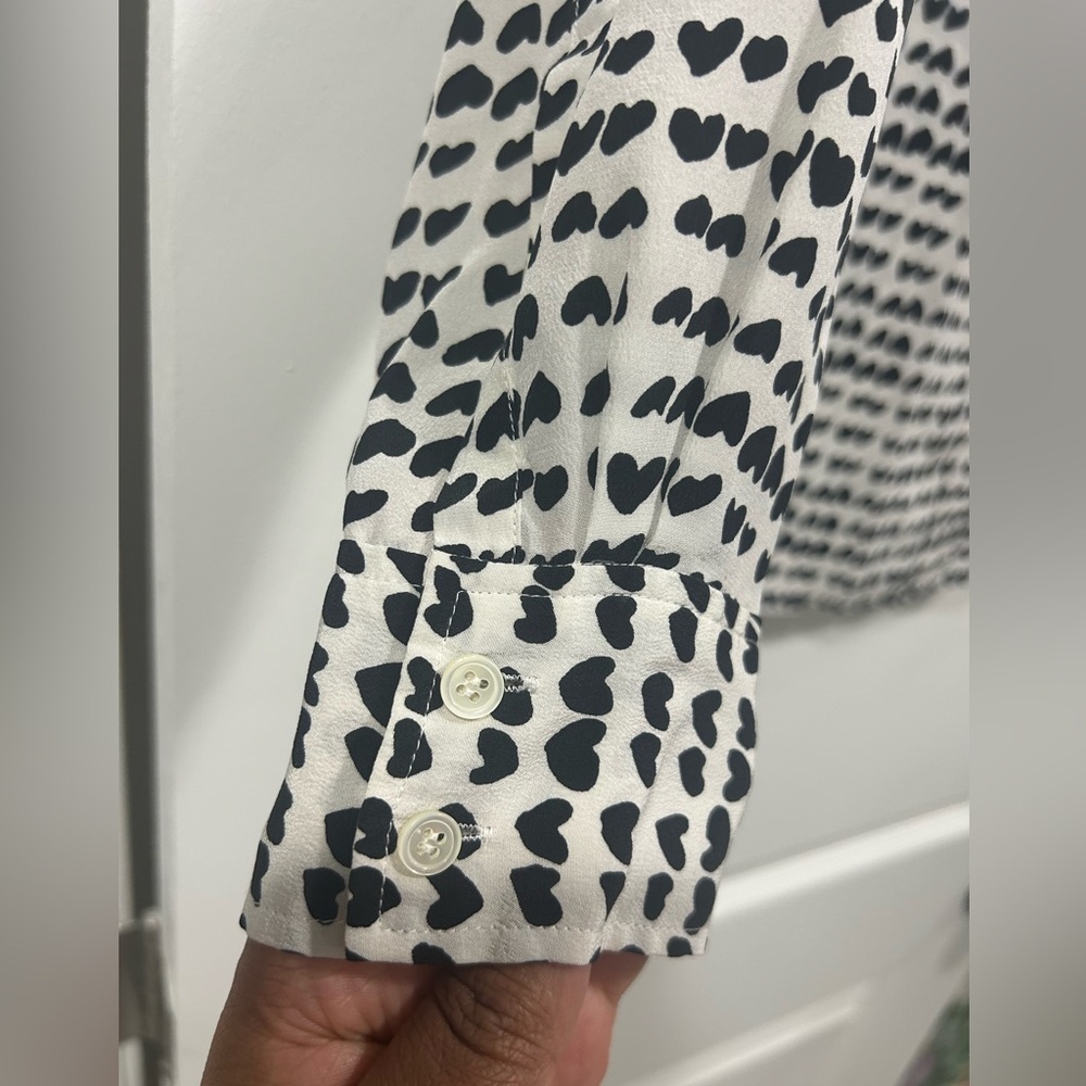 EUC J. Crew 100% Silk Black and White Heart-Print Button-Down Shirt - Picture 3 of 4